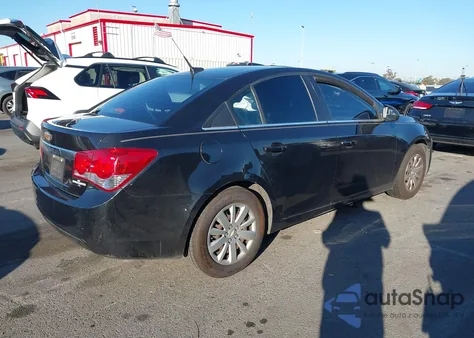 2011 Chevrolet Cruze Ls z USA, uszkodzony, nr VIN 1G1PC5SH9B7141156